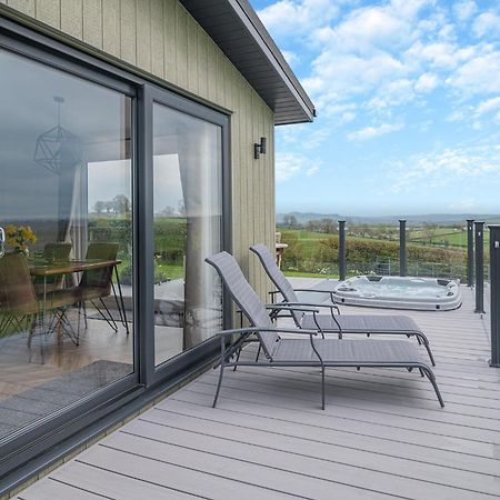Midsomer Lodges Pilton Экстерьер фото