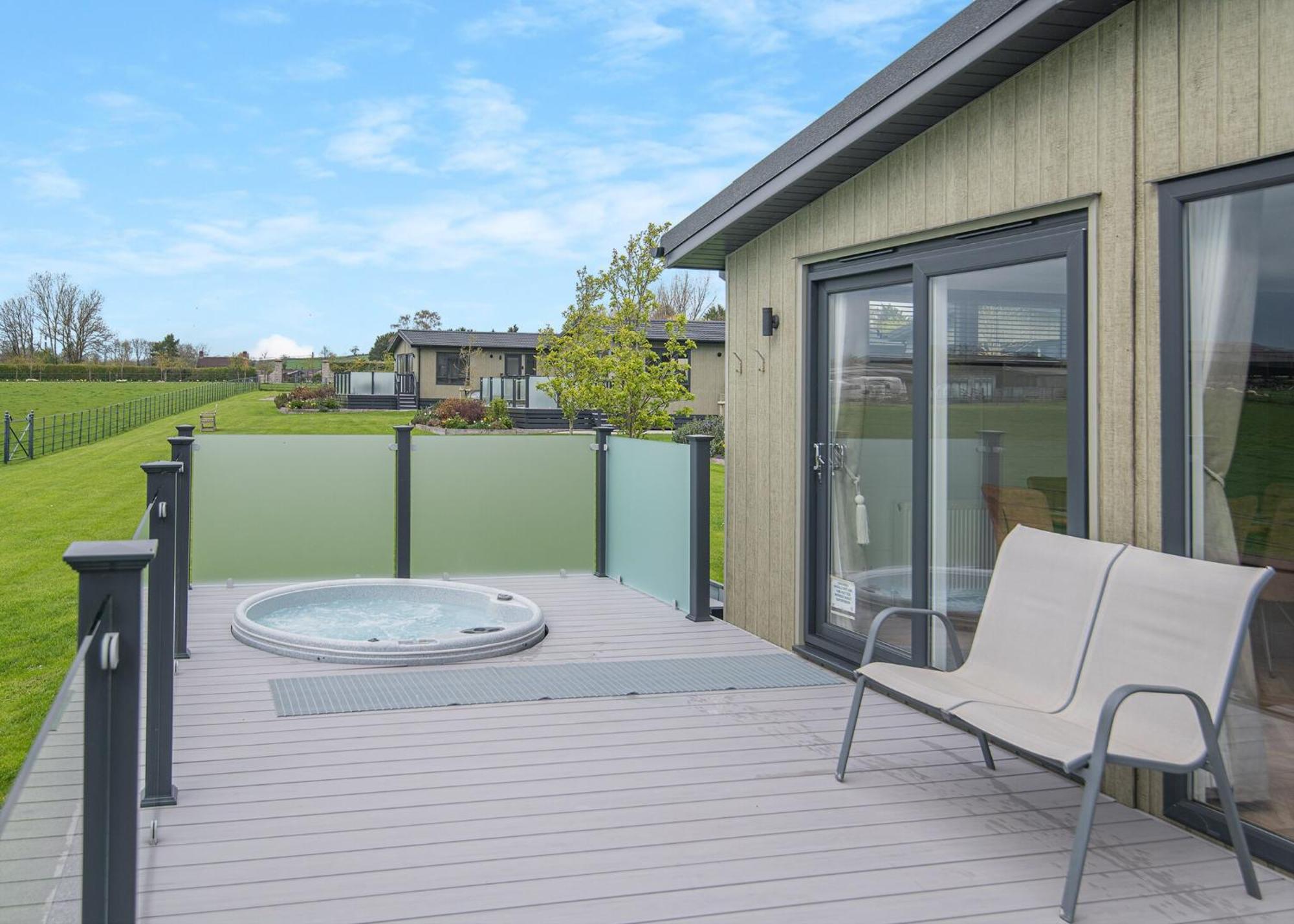 Midsomer Lodges Pilton Номер фото