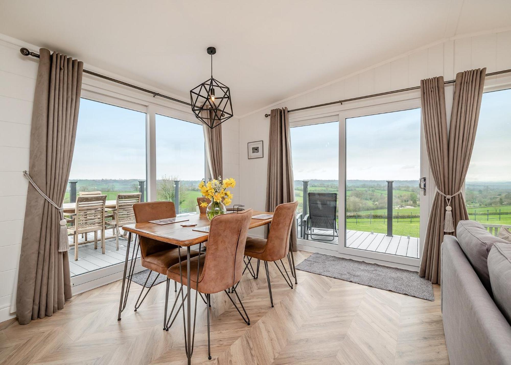 Midsomer Lodges Pilton Номер фото