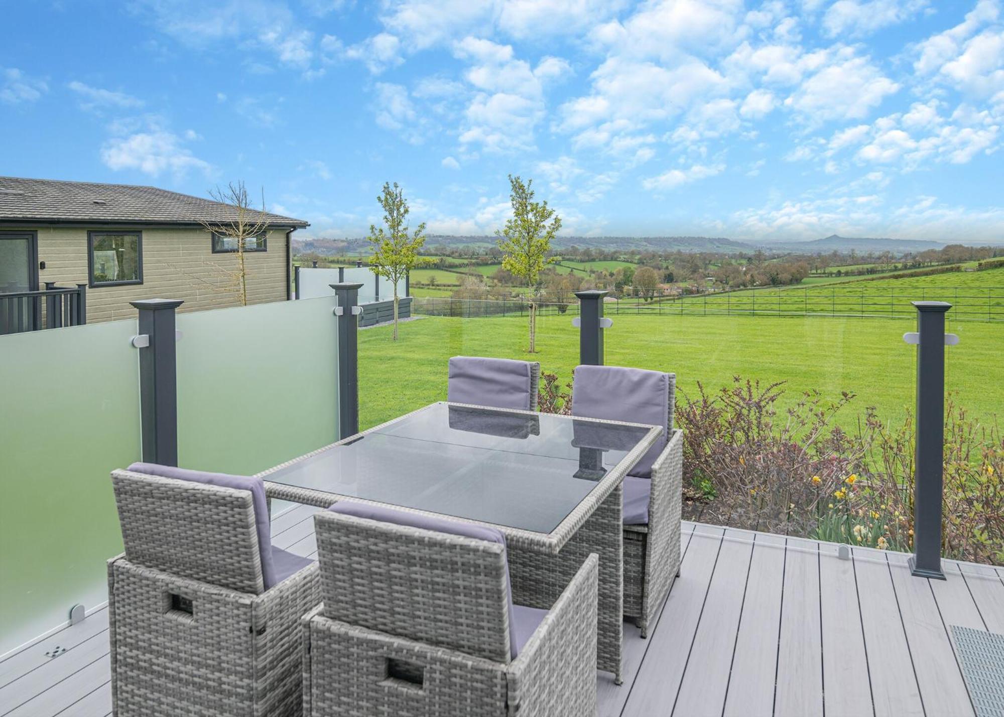 Midsomer Lodges Pilton Номер фото