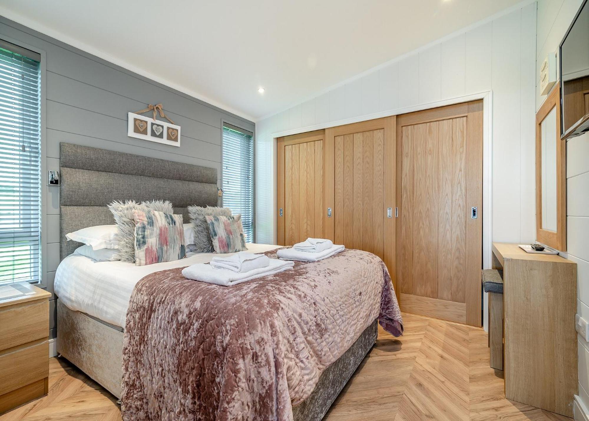 Midsomer Lodges Pilton Номер фото